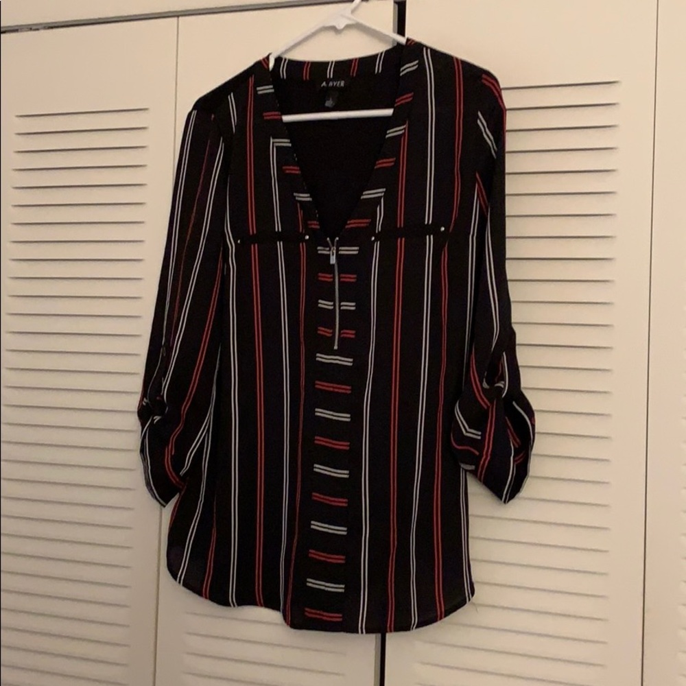 Quarter sleeve blouse